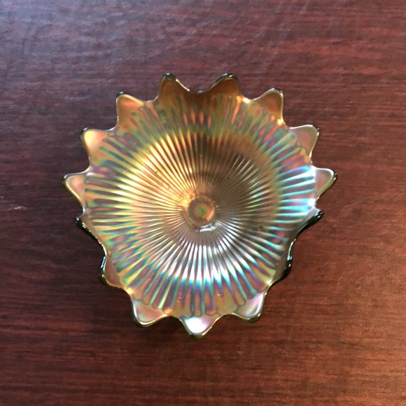 Carnival Glass Antique Bowl 8”wide by 8”long by 3”high Multicolored;Green Bottom - Picture 4 of 12